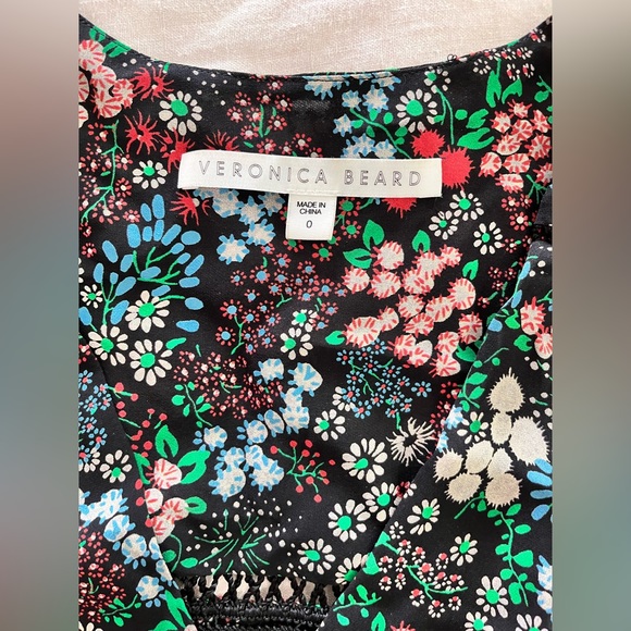 Veronica Beard short sleeve silk shirt - Picture 2 of 3